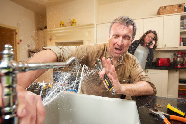 Best 24/7 water damage repair  in Lakes West, CT